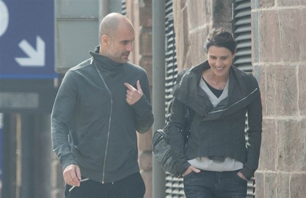 Nhờ vợ, Guardiola tạm quên đi sầu muộn cùng Man City - Bóng Đá