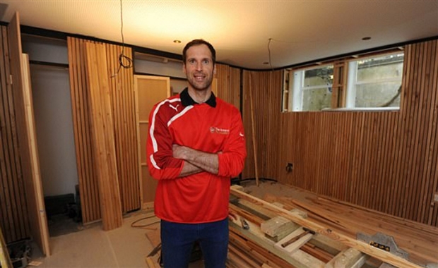 Sự nghiệp gặp khó, Petr Cech lại tìm về với âm nhạc - Bóng Đá