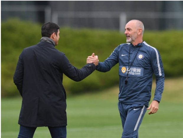 Javier Zanetti đã đích thân đến thị sát buổi tập của Inter tại Suning Center.