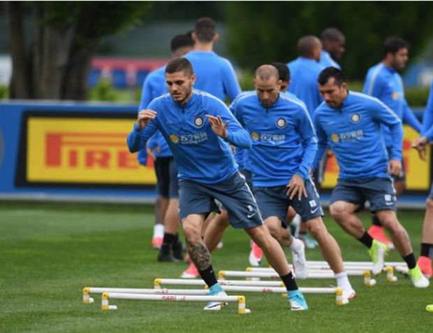 Inter đã rơi xuống vị trí thứ 7 trên BXH và kém Milan 3 điểm.