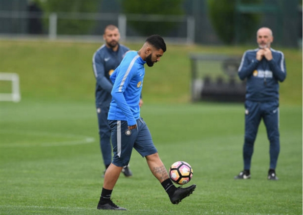 Huyền thoại Zanetti nhẹ người vì thái độ của Inter - Bóng Đá