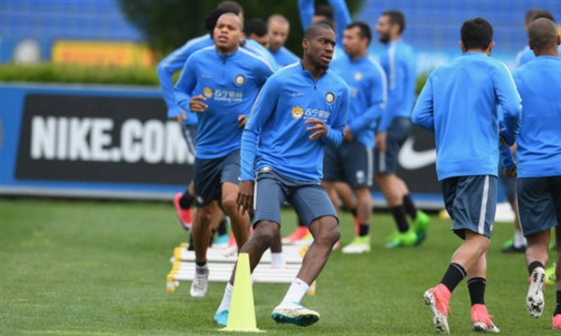 Huyền thoại Zanetti nhẹ người vì thái độ của Inter - Bóng Đá