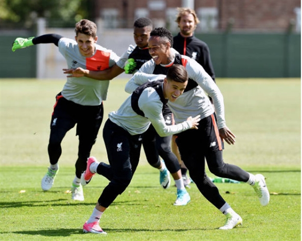 Chứng kiến các học trò vui vẻ trong lúc tập.