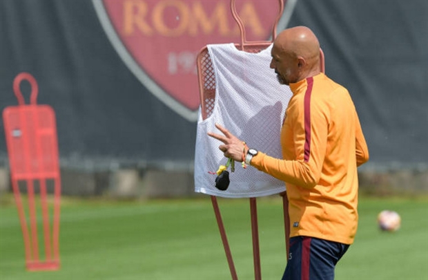 Thậm chí có nguồn tin còn khẳng định chiến lược gia này đã bí mật đàm phán để chuyển tới Inter làm việc.