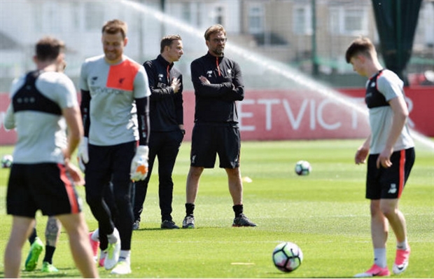 Hiện Liverpool đang xếp thứ 3 tại Ngoại hạng Anh.