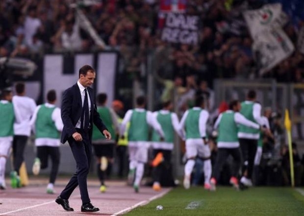 Khi đoàn quân của HLV Allegri đã bất ngờ nhận lấy thất bại 1-3 trước đối thủ trực tiếp Roma.