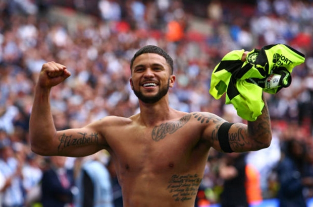 Tiền đạo: N. Wells - 6.7