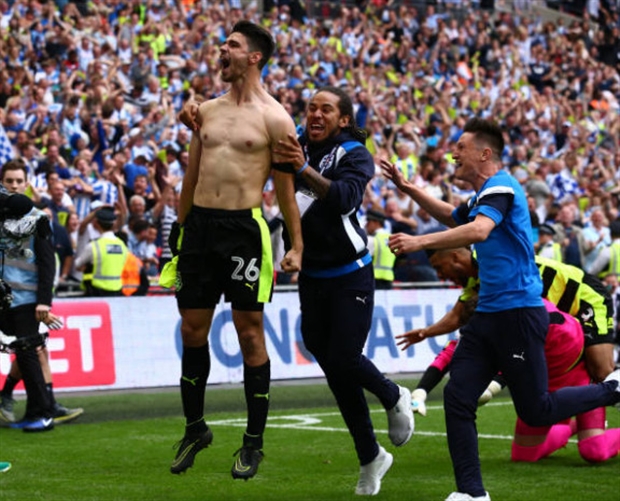 Hậu vệ: C. Schindler - 7.1