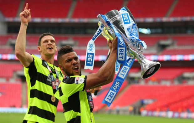 Tiền vệ: E. Kachunga - 6.8