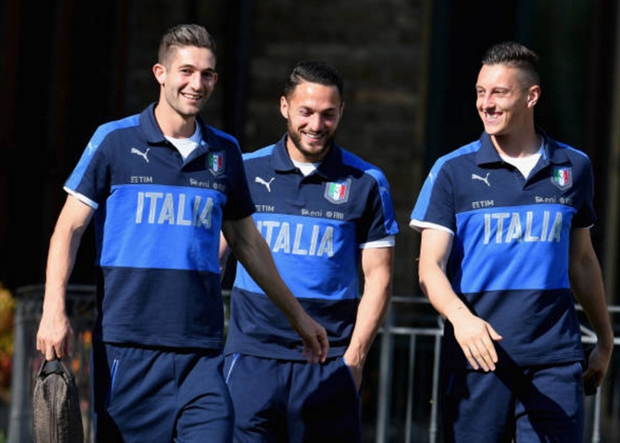 Roberto Gagliardini, Danilo D'Ambrosio và Pierluigi Gollini.