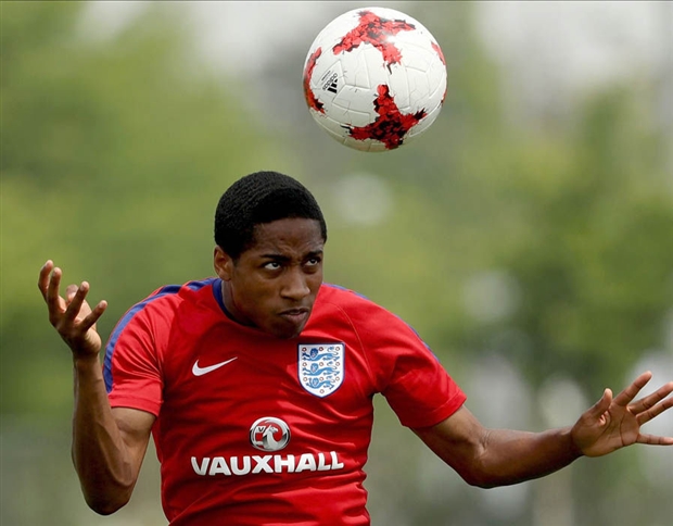Tài năng trẻ của Tottenham - Kyle Walker-Peters