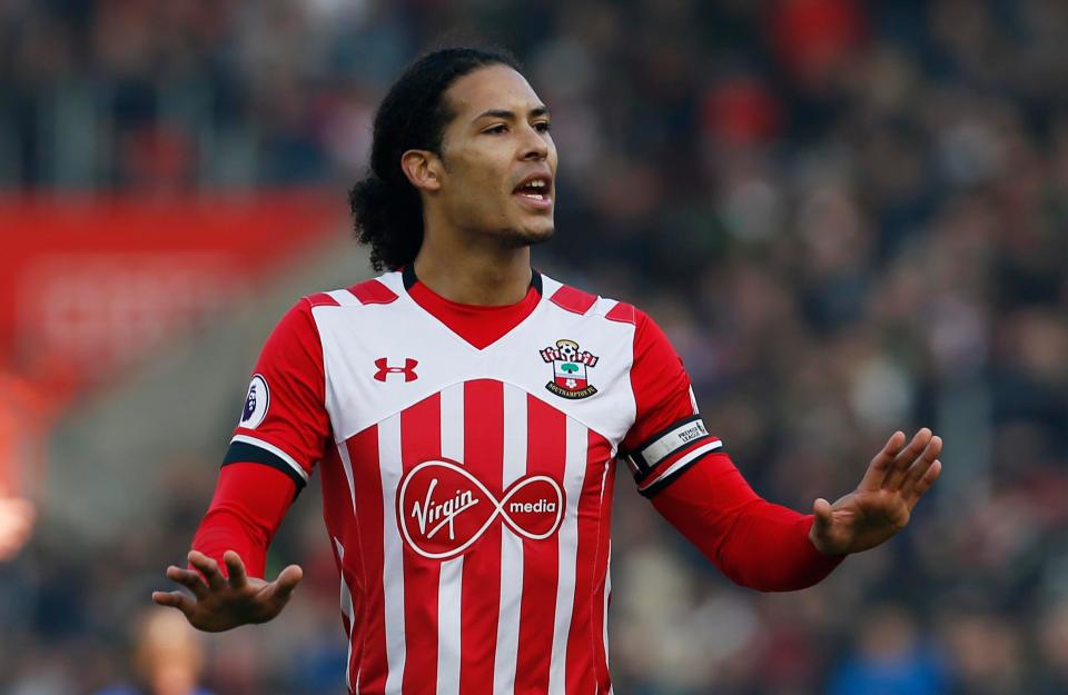 Liverpool vừa chốt giá Van Dijk, Man City đã vội nâng giá - Bóng Đá