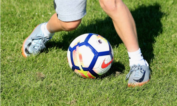 Tân binh Brighton chính thức 'xé tem' bóng mới của Premier League - Bóng Đá