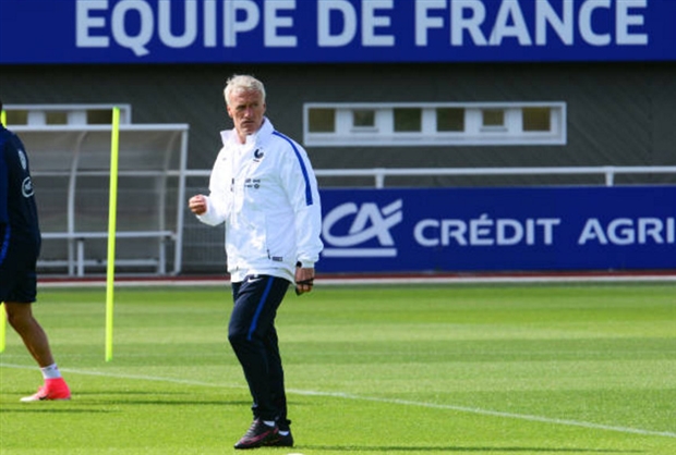 Griezmann cạch mặt sao Real khi hội quân cùng tuyển Pháp - Bóng Đá