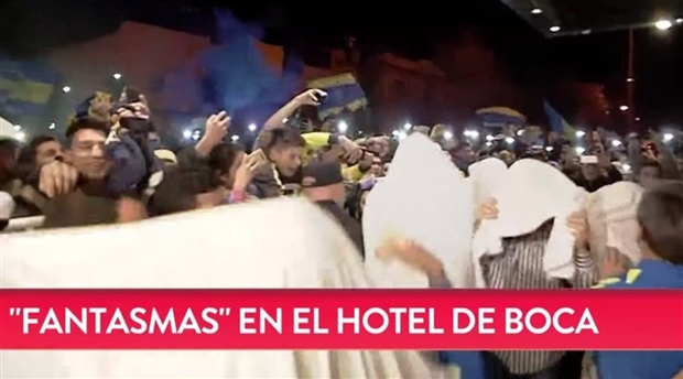 Hậu vô địch, dàn sao Boca Juniors rủ nhau đi nhát ma NHM - Bóng Đá