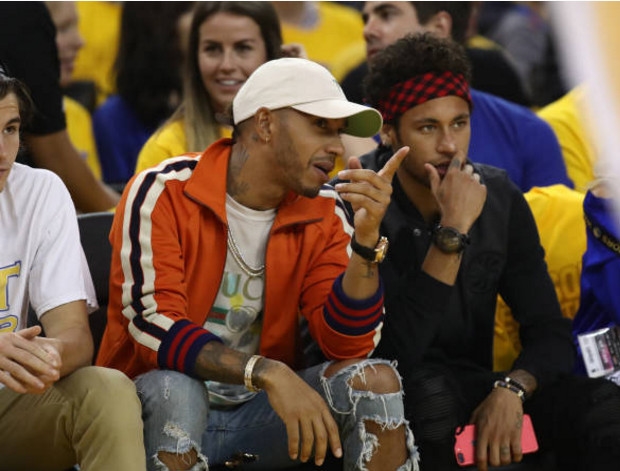 Khi anh tham dự một sự kiện bóng rổ của các nhà vô địch NBA - Golden State Warriors.