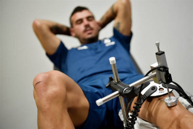 Trong buổi kiểm tra vừa qua, đội ngũ y tế của Juventus cũng chỉ mới kiểm tra được vài cầu thủ như Rincon, Mandragora, Asamoah,...