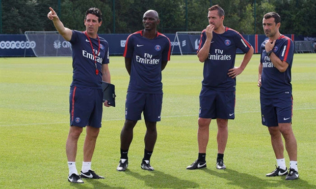 Sau khi thất bại trong việc bảo vệ ngôi vô địch tại Ligue 1 mùa trước, sức ép mà HLV Emery đang phải đối mặt là rất lớn.