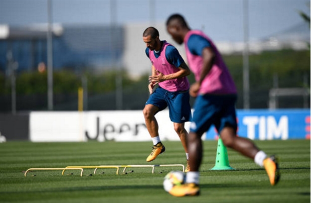 Ngày cuối tại Juventus, Bonucci sống 'riêng một góc trời' - Bóng Đá