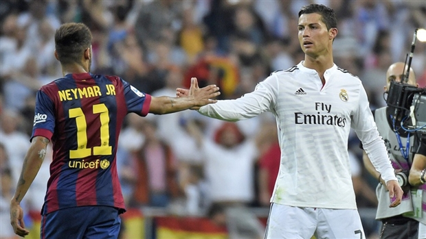 Thực tế thì trong quá khứ, Neymar từng thừa nhận mình là một fan của Real và Ronaldo.
