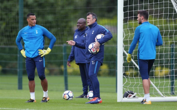 Trong khi các đối thủ tại Premier League đã tăng cường 'hỏa lực' khá nhiều trong mùa Hè năm nay, thì Tottenham vẫn chưa có được một bản hợp đồng mới nào đáng chú ý.