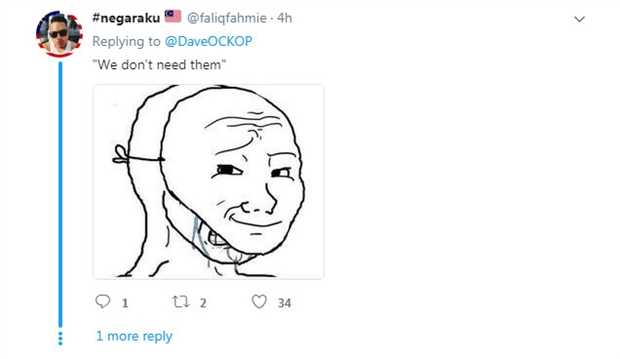 Ngoài cười, nhưng trong lòng các CĐV Chelsea cũng đang khóc.