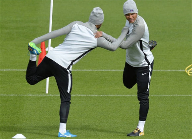  Cặp kè cùng đồng hương, Neymar bỏ rơi Mbappe - Bóng Đá