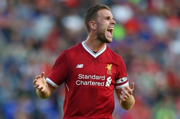 Tiền vệ trụ: Henderson