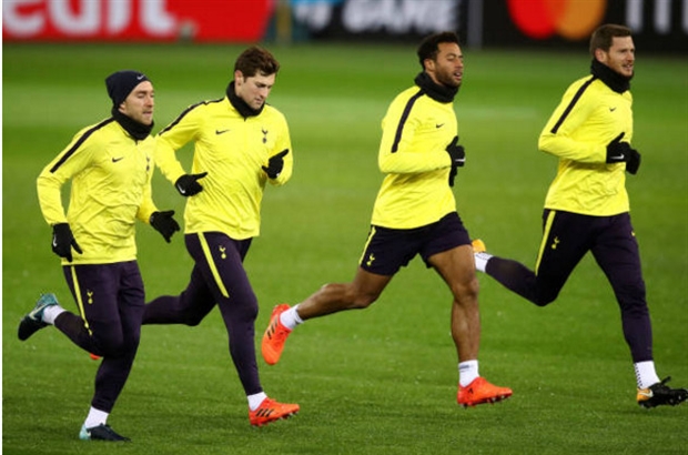 Tottenham lại ra sân lao đầu vào tập luyện để chuẩn bị cho thử thách tiếp theo.
