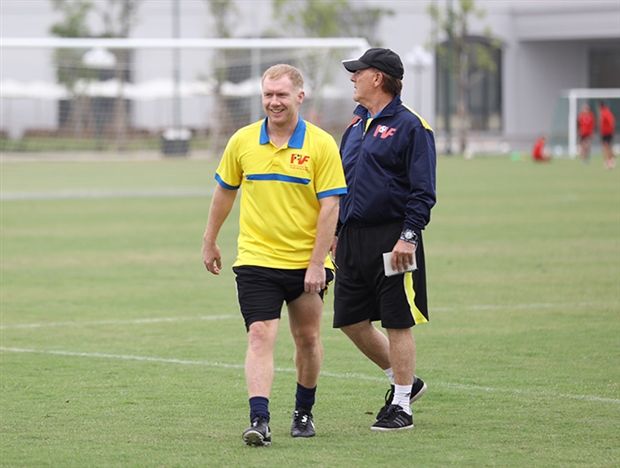Sự thân thiệt và nhiệt tình là điều rất dễ nhận thấy ở Paul Scholes