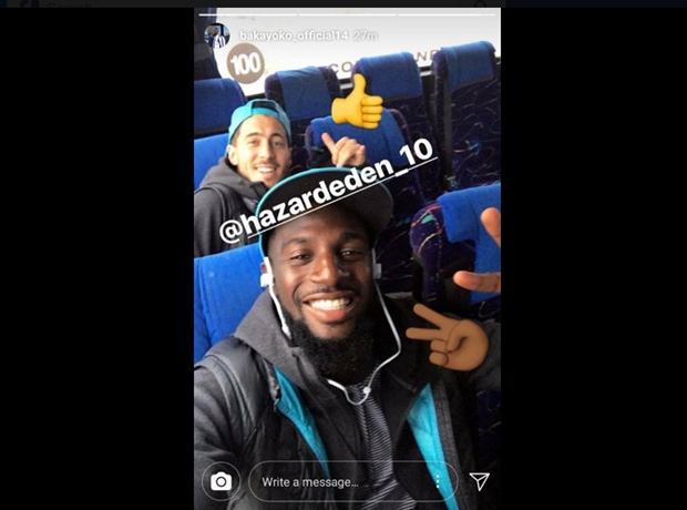Khoảnh khắc tự sướng của Bakayoko cùng Hazard.