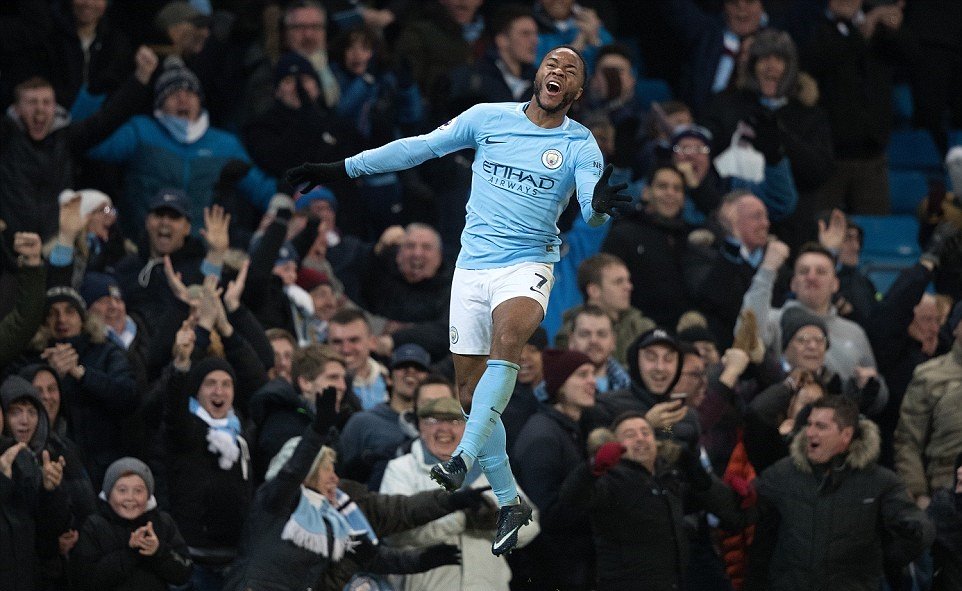 Sterling thường xuyên có những bàn thắng cuối trận mùa này.