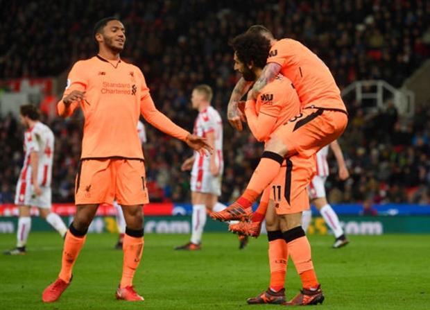 Salah tuy chỉ ra sân trong những phút cuối trận, nhưng anh tiếp tục là người hùng của The Kop.