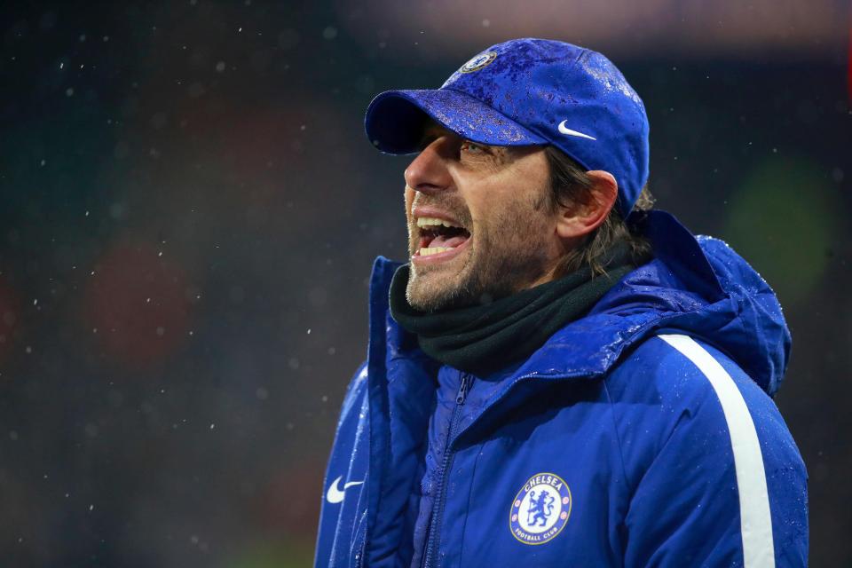 Real đang theo rất sát Conte.