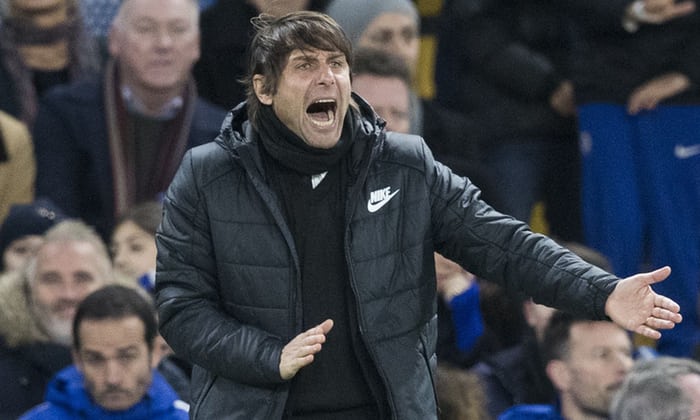 Conte đã tìm tới Yoga để thư giãn đầu óc