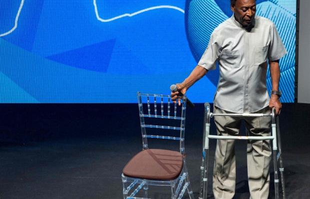 Huyền thoại Pele đã có thể tự đi lại trong sự kiện tại Rio - Bóng Đá