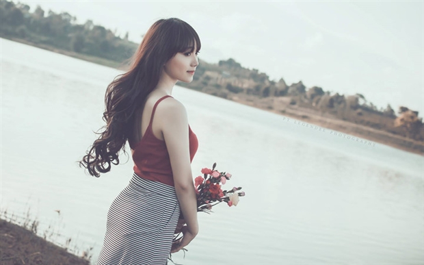 Trước việc người yêu đang nhận được rất nhiều lời tán tỉnh, Bảo Trân cho biết cô cảm thấy không quá lo lắng vì điều này