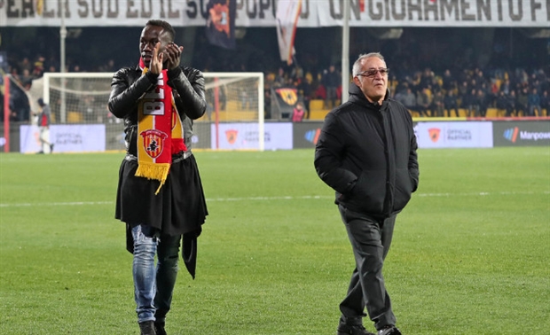 Sagna được giới thiệu như người hùng trong trận đấu của Benevento - Bóng Đá
