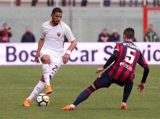 Thắng nhọc Crotone, Roma tạm an toàn trong top 4 - Bóng Đá