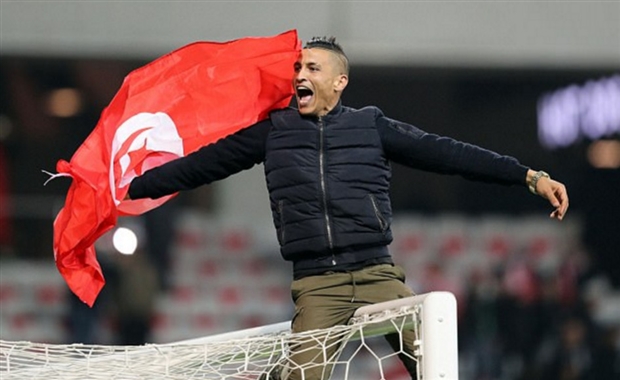 Đánh bại Costa Rica, CĐV Tunisia tràn vào sân ăn mừng như thể vô địch  - Bóng Đá