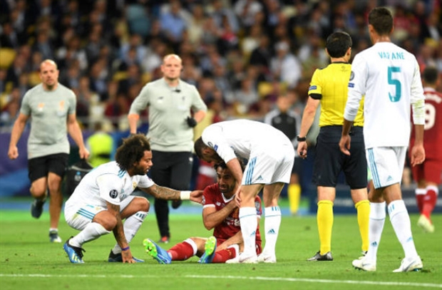 Cận cảnh Ramos triệt hạ Salah tại Kiev - Bóng Đá