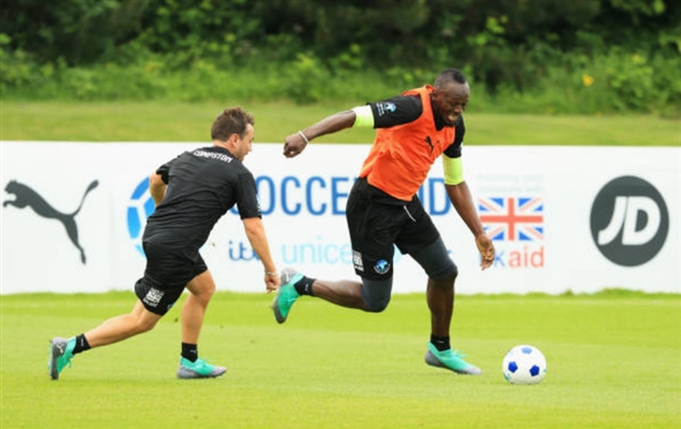 Tia chớp Usain Bolt cũng đã nhận lời tham dự trận đấu này
