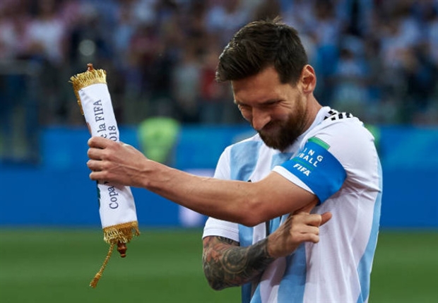 '50 sắc thái' của Messi trong thảm bại của Argentina - Bóng Đá