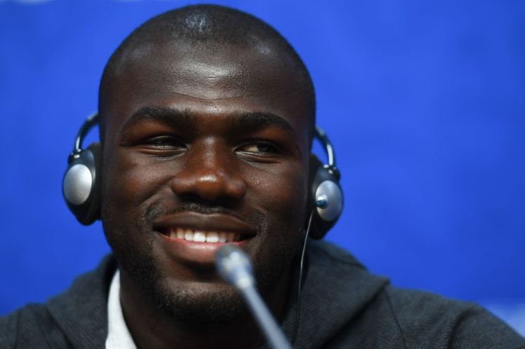 Koulibaly chẳng tin mình giá cao đến 100 triệu euro