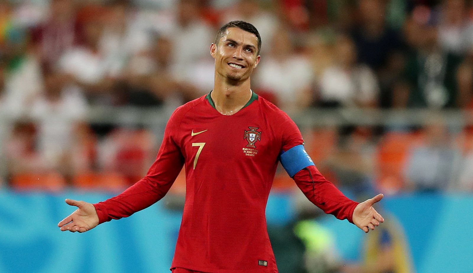 Hàng thủ Uruguay, chuyện không đùa dành cho Ronaldo - Bóng Đá