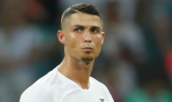 Ronaldo được thầy khuyên không nên dừng lại  - Bóng Đá
