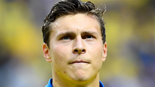 Hậu vệ - Victor Lindelöf