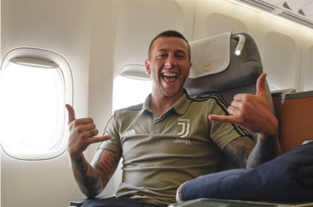 Mục tiêu 100 triệu euro của Barcelona vui vẻ sang Mỹ cùng Juventus - Bóng Đá
