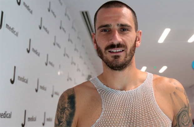 Bonucci tươi như hoa trong ngày trở lại Juventus - Bóng Đá