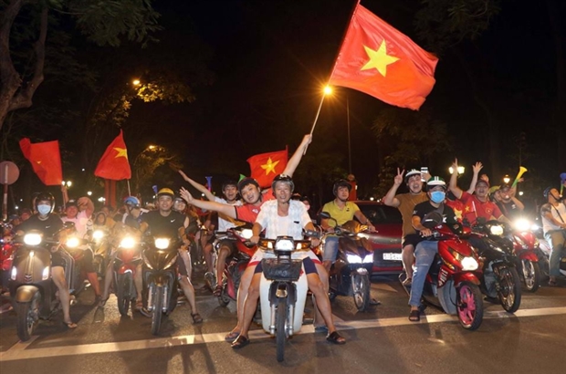 Thất bại trước người Hàn, 'bão' vẫn nổi tại Việt Nam  - Bóng Đá